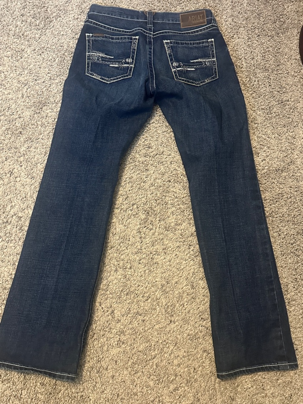 Men’s Ariat Relaxed Boot Cut Jeans in Dark Indigo - Picture 4 of 5